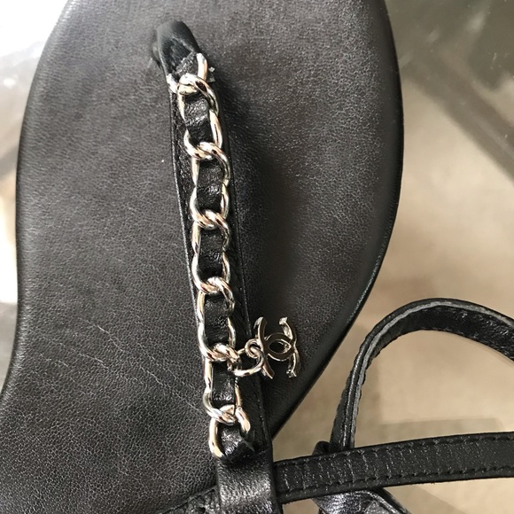 🎈CHANEL 🎈Braided CC Logo Thong Sandals size 38 - Picture 5 of 7